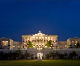 Taj-Falaknuma-Palace-Hyderabad-India-Img